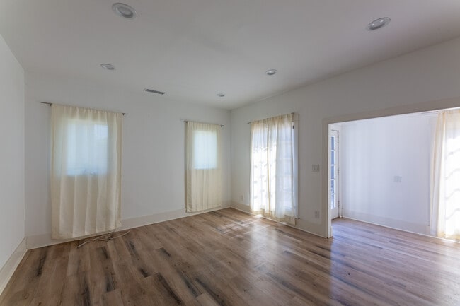 Photo - 3201 W 18th St Unit 3203