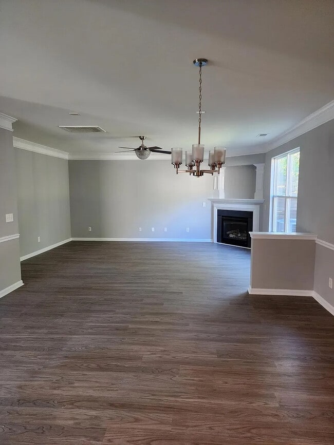 Room in Single Family Home on Mountain Quail Dr