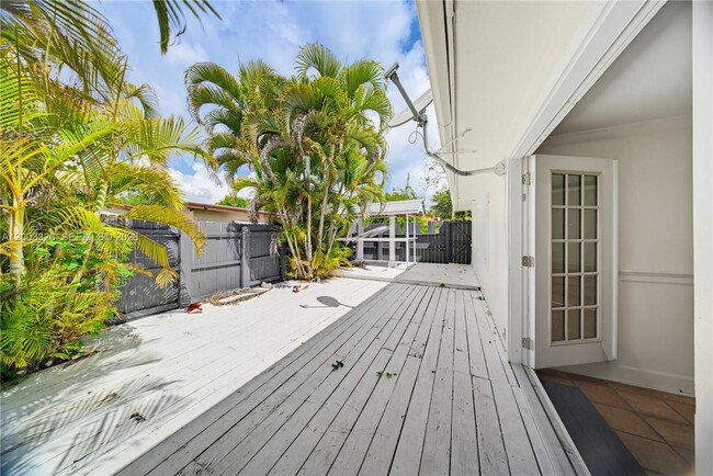 Photo - 173 NW 18th St Unit 1