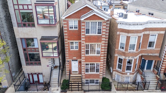 Building Photo - 2023 W Superior St