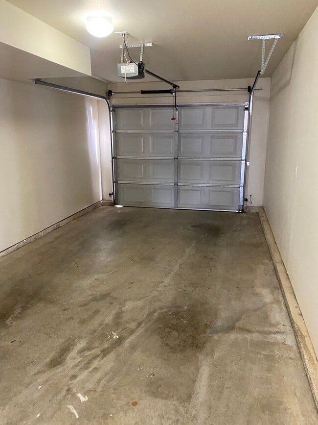 Photo - 16785 Huntington Ln Unit A