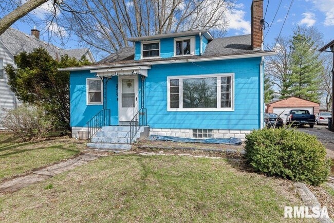 Photo - 2215 17th St House