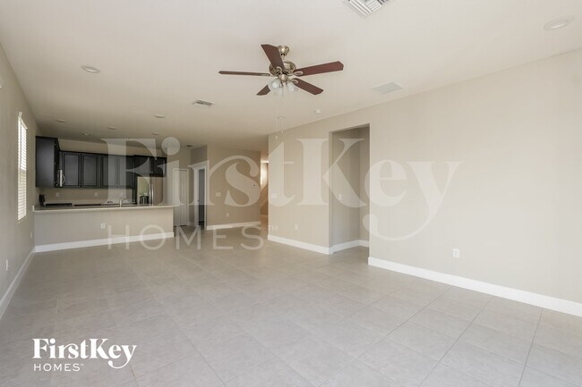 Photo - 6322 Heirloom Pl