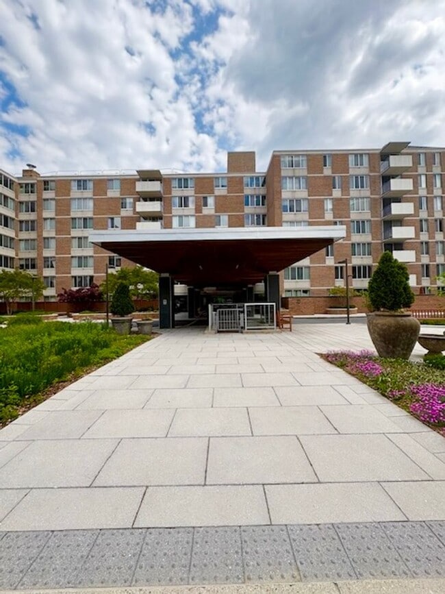 Photo - 2939 Van Ness St NW