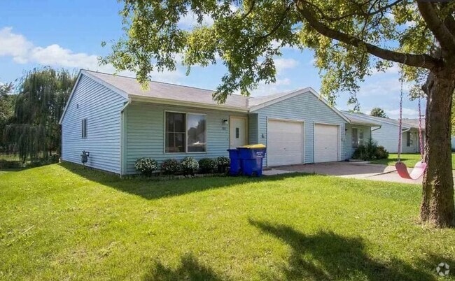 Building Photo - 785 W Zeller St Rental