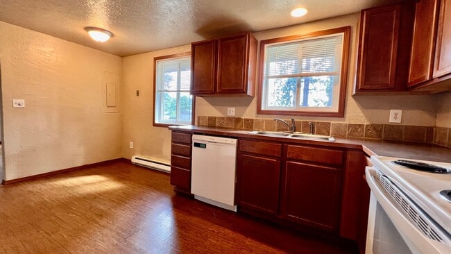 10622 E 14th Ave Unit 10622-A
