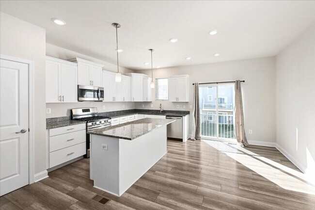 Photo - 1 month free with 24-month lease! Attracti...