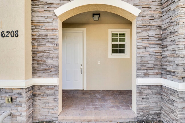 Photo - 6208 SE Portofino Cir