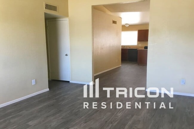 Photo - 10710 W Sells Dr