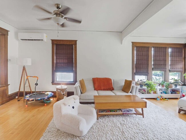 Photo - Charming 3 bedroom home in Uptown. Pets Welcome!