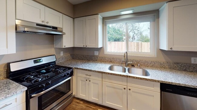 Photo - Coming Soon! Awesome 4/2 Single Story home in the heart of Loma Linda for Lease!