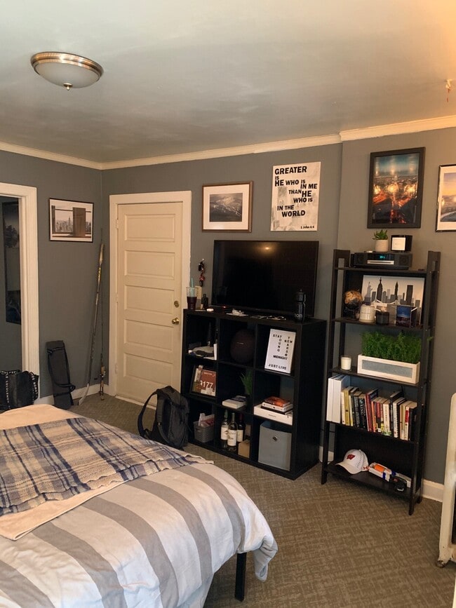 Studio Space 2 - 623 State St Unit #3