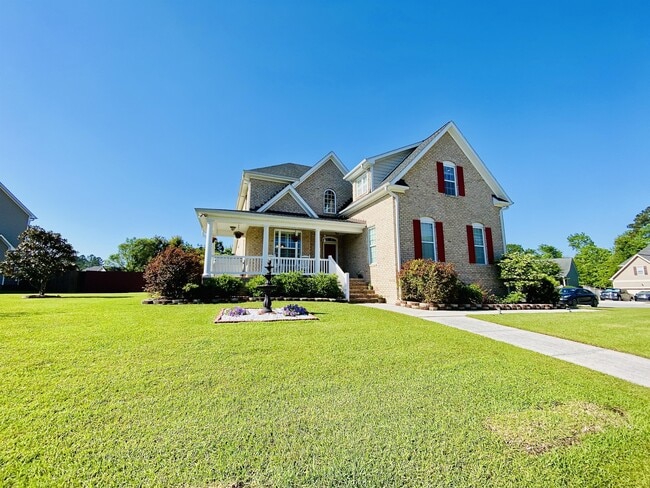 Building Photo - 704 Stagecoach Dr