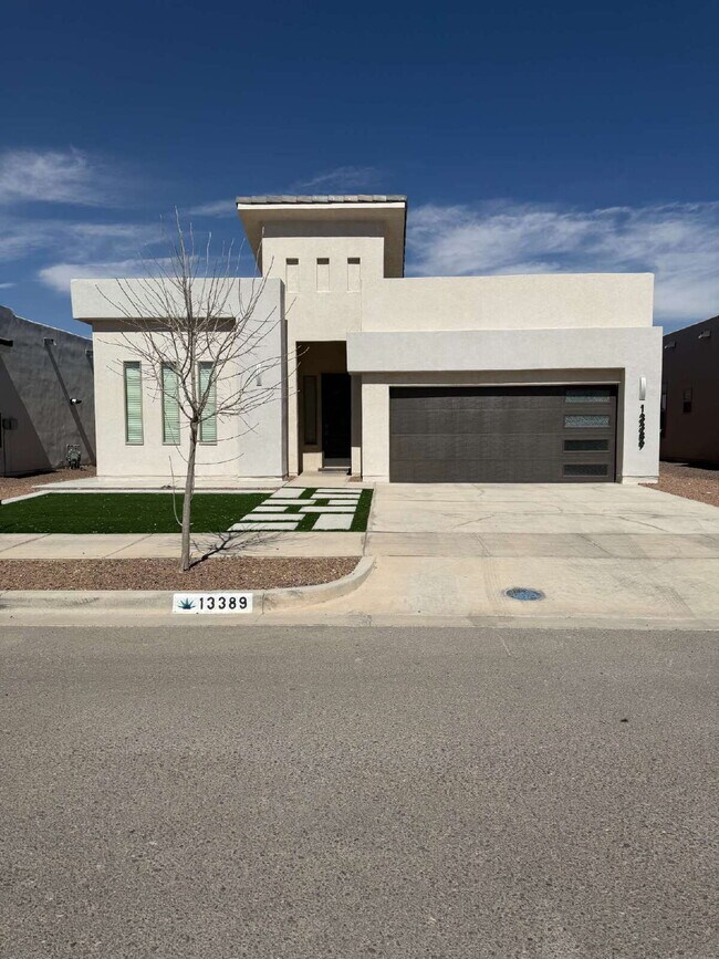 Photo - 13389 Carterton Ave