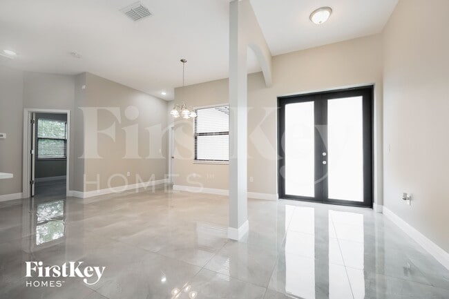 Photo - 2710 4th St SW