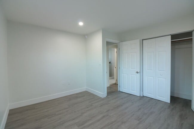 1768 NW 112th Terrace Unit 4