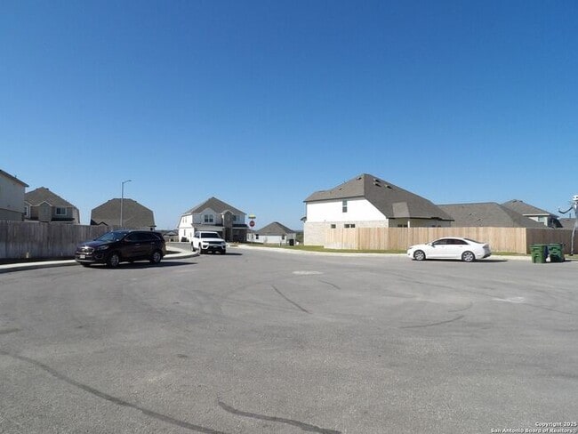 Photo - Beautiful and Spacious 4 Bedroom