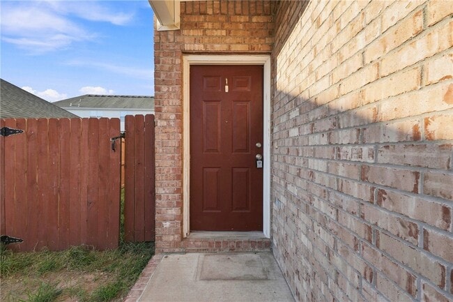 Photo - 3207 SW Deerfield Blvd
