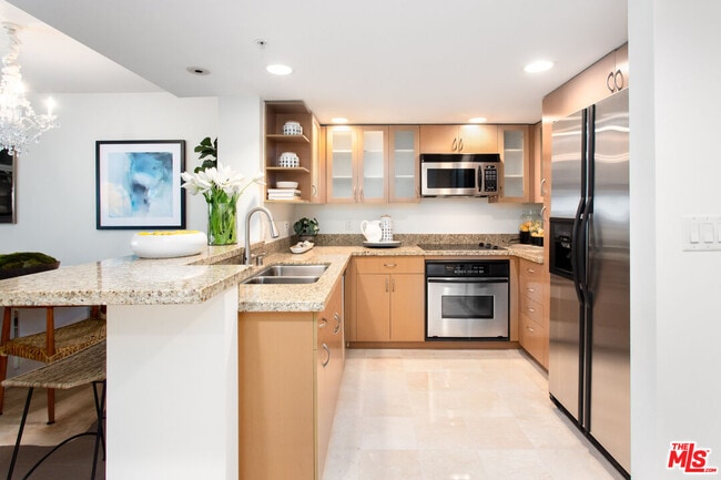 Photo - 13700 Marina Pointe Dr Unit 1414