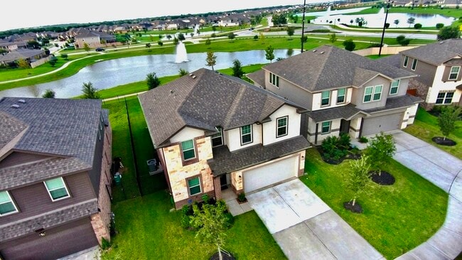Photo - 1523 Alpine Dr