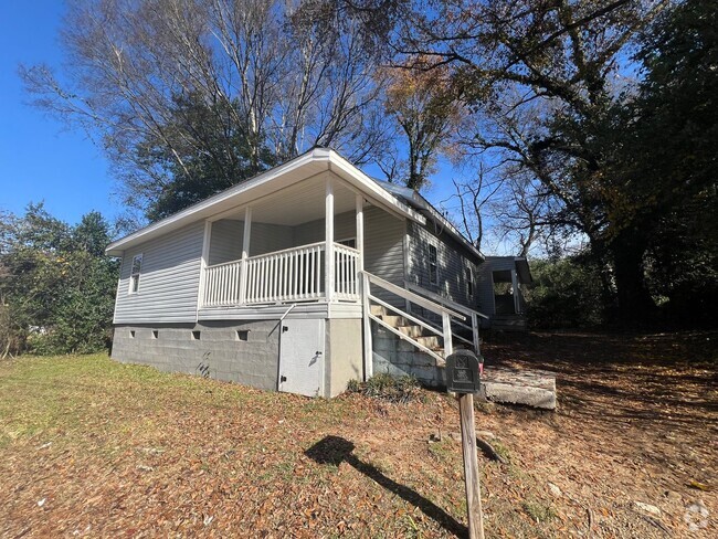 Building Photo - 4 bedroom 2 bathroom in Holt Rental