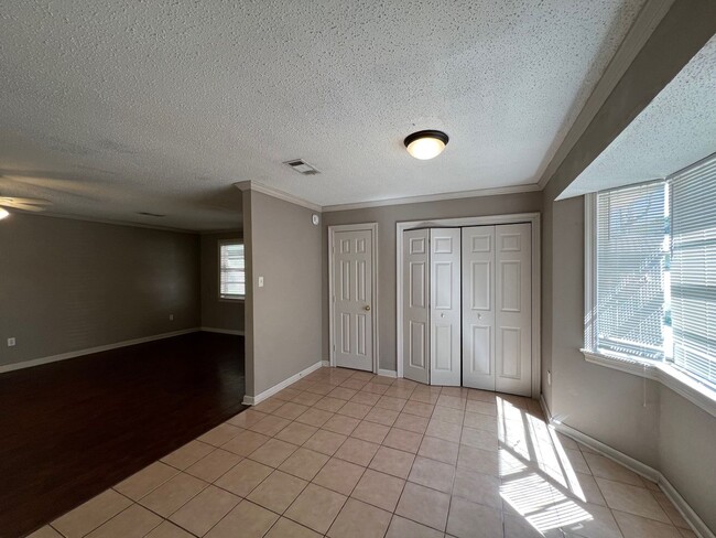 Photo - Shadow Bluff