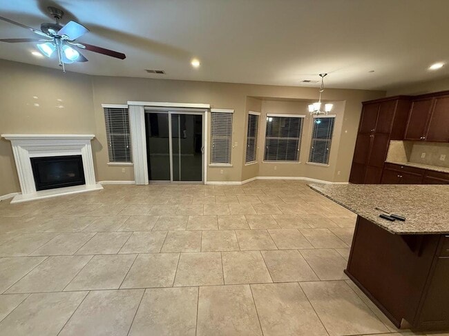 Photo - 39 N Post Ave