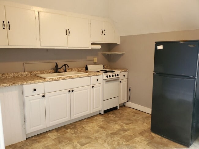 Building Photo - 436 W Marion St Unit Apt. E