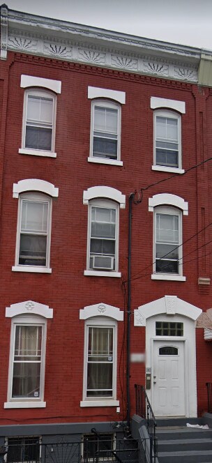 Photo - 72 Columbia St Apartments Unit 2