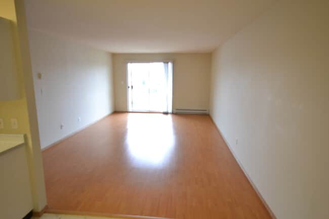 Photo - 7694-7694 Evans Rd