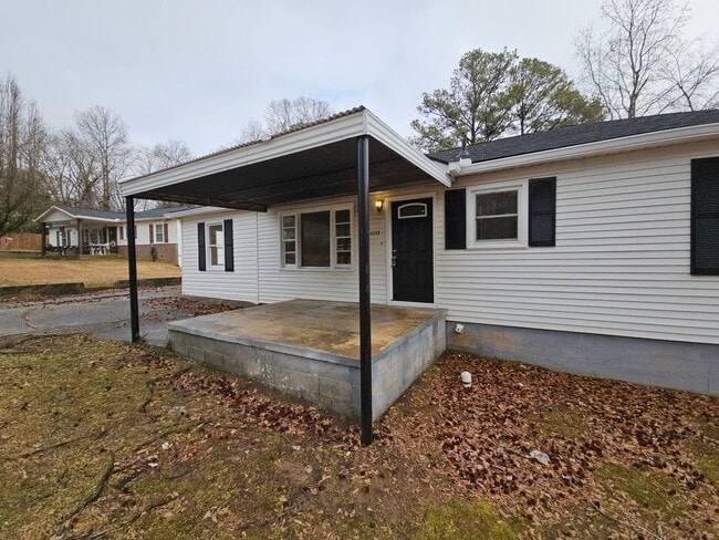 Photo - Renovated Mableton 3 Bedroom 2 Bath Home for Rent now