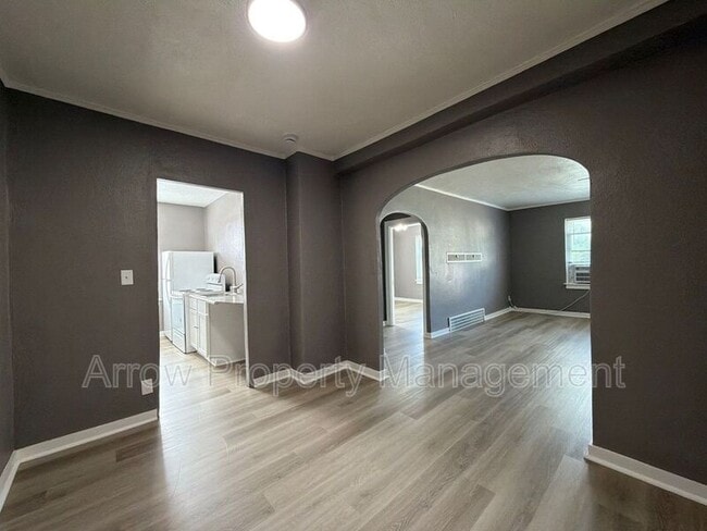 Photo - 723 Ella St Unidad B2