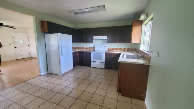 Photo - 2319 Kilauea Ave