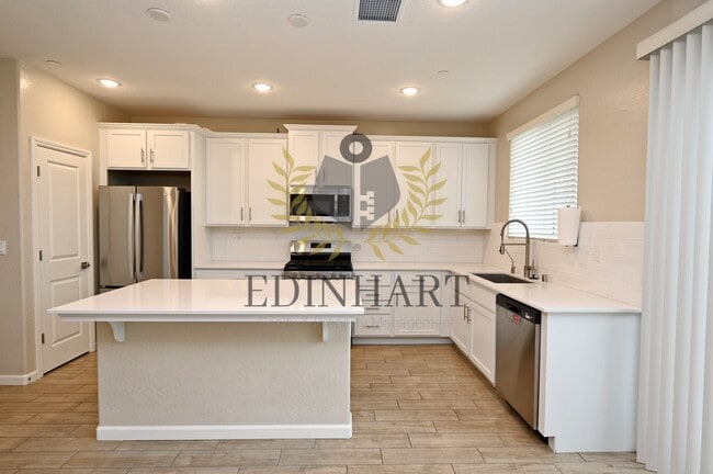 Photo - 231 Nabors Dr S