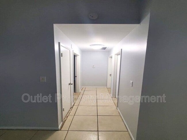 Photo - 1705 Ridgewood Ln Unit 1705-A
