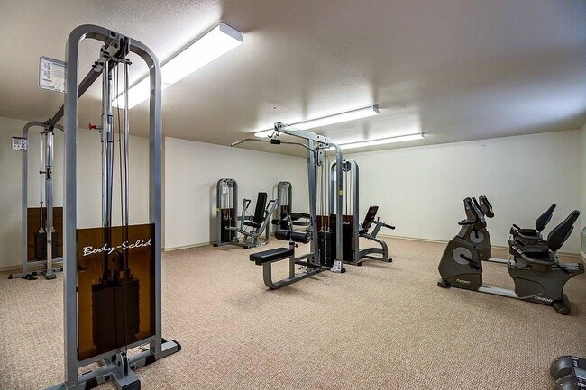 Fitness Center - Pheasant Run