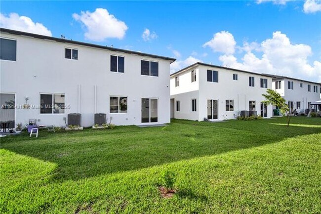 Photo - 22535 SW 125th Ave