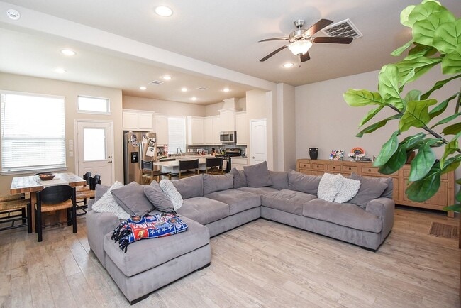 Photo - 8726 Laurel Crest Dr