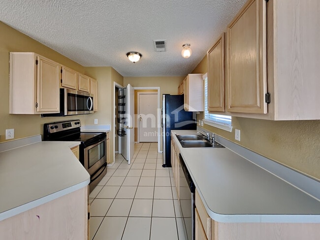 Photo - 6501 Gardenia Dr