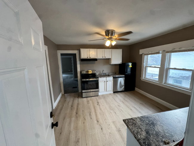 Building Photo - 3876 W 18th St Rental