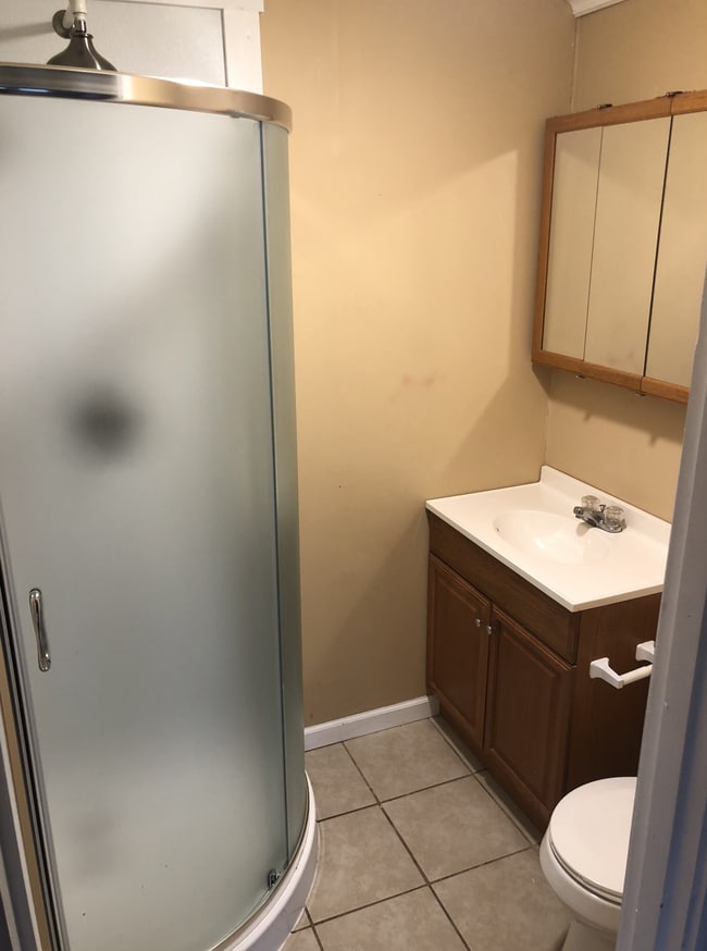 Photo - 305 Swigert Ave