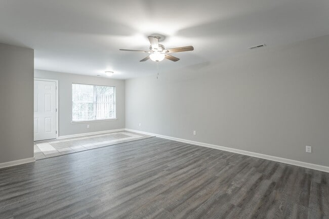 Photo - 2 Bedroom, 2 Bath Townhome with Private Pa...