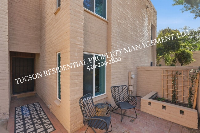 Photo - 2824 E Sierra Vista Rd