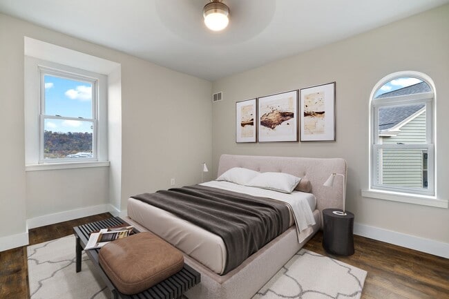 Photo - Gorgeous 3 BD/ 2.5 BA Located in Lawrenceville!