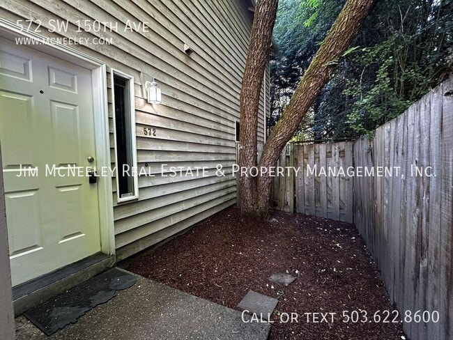 Photo - 572 SW 150th Ave