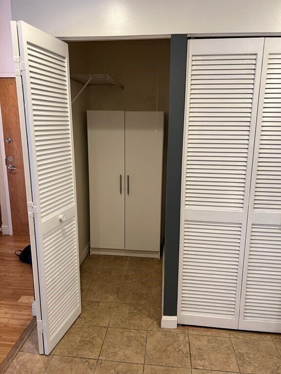 Photo - 33 Sleeper St Unidad 410