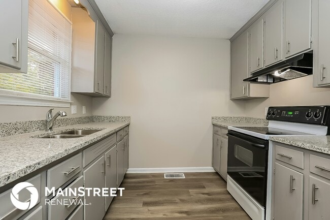 Photo - 104 Jonesboro Ct