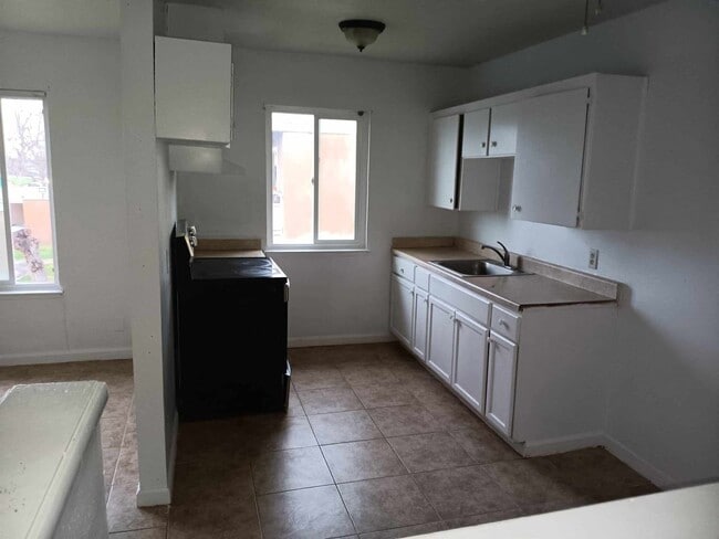 Photo - 728 Illinois Ave Unit 3