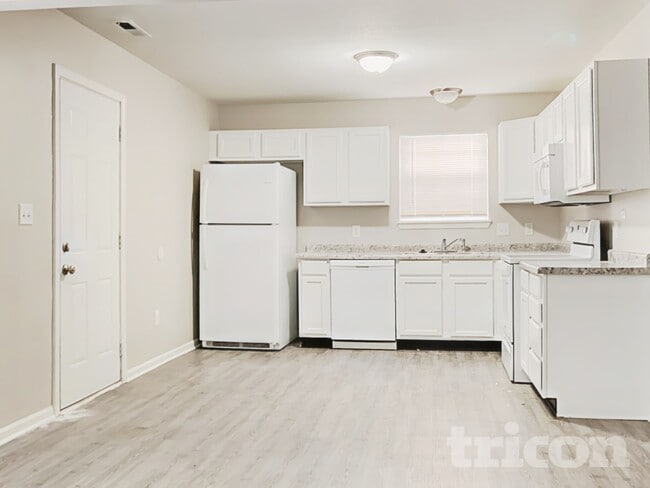 Photo - 10213 Blue Sky Dr