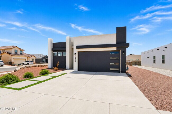 13868 Paseo de Loma Ct